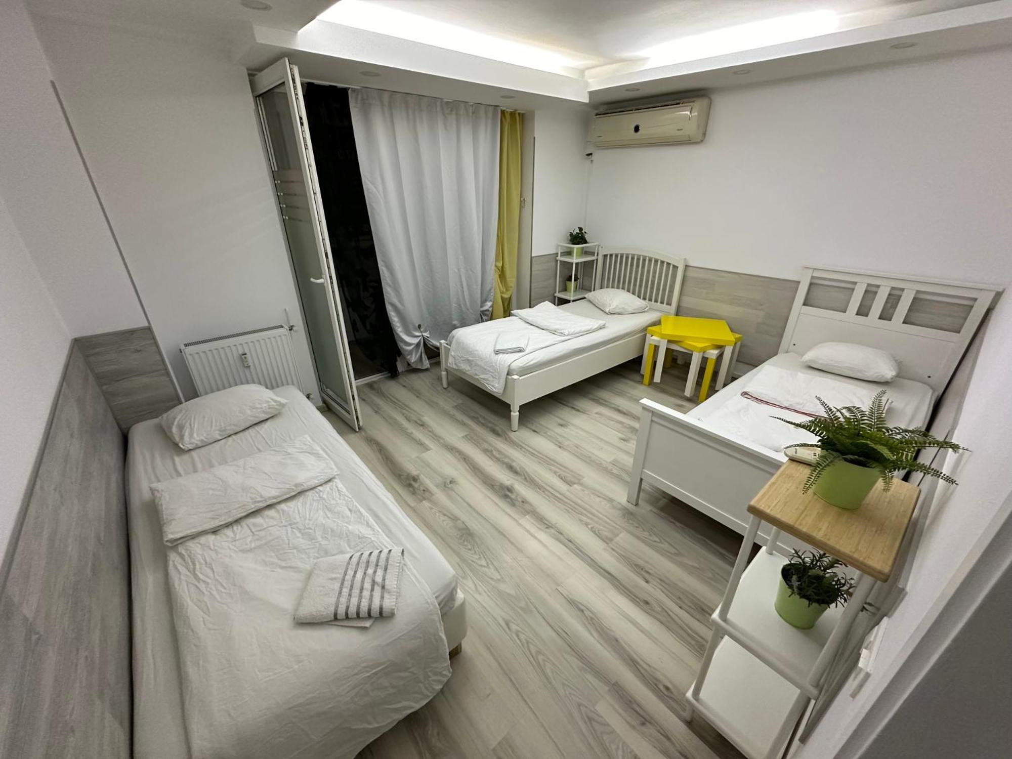 Mc 2 By Ga Appartement Boekarest Buitenkant foto