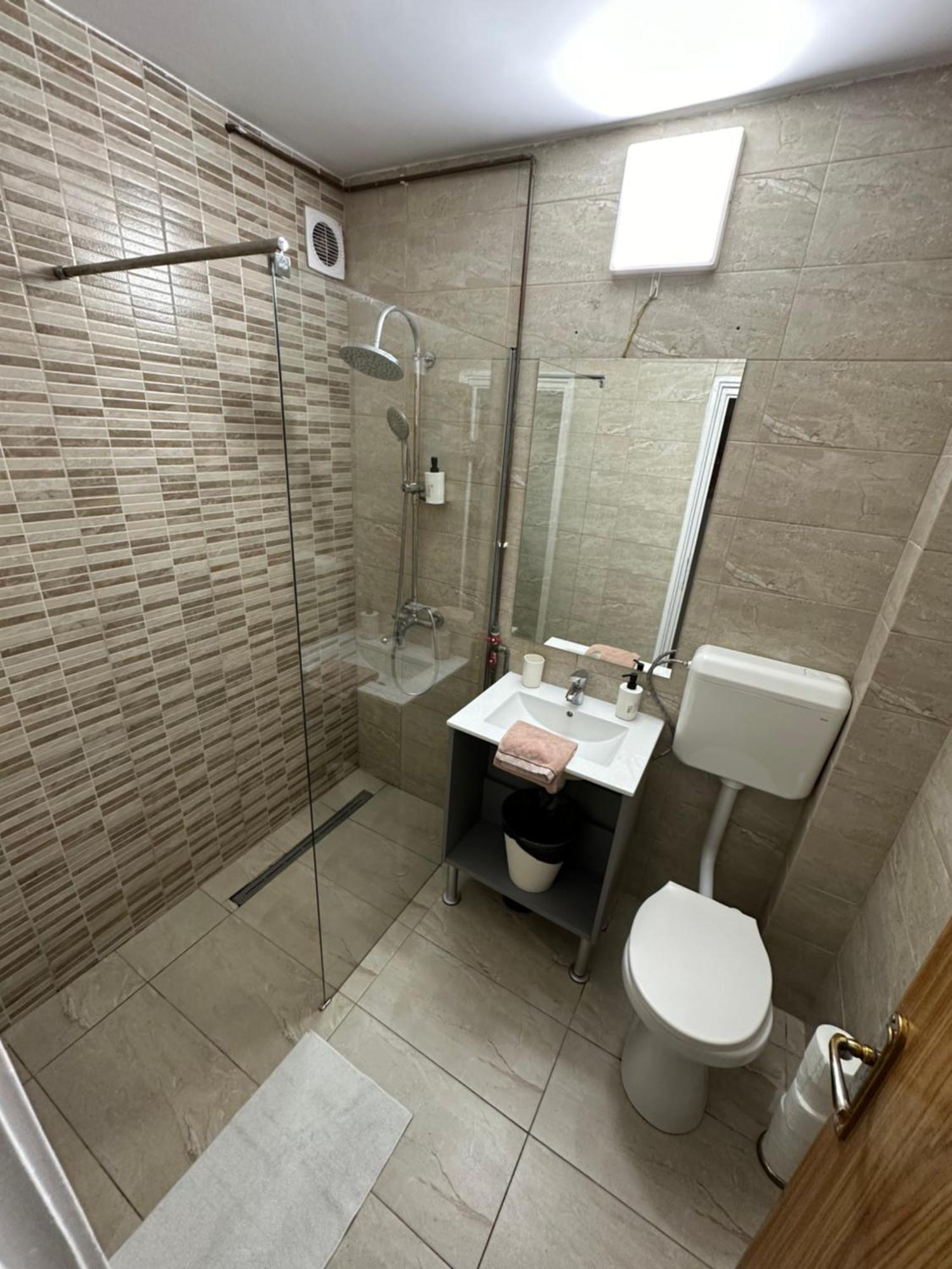 Mc 2 By Ga Appartement Boekarest Buitenkant foto